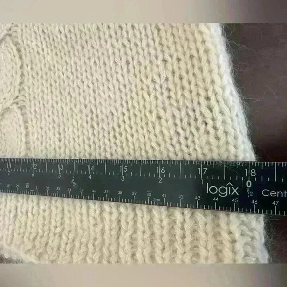 Lauren Ralph Lauren Exclusive Hand Knit Womens L‎ V-Neck Pullover Wool Sweater - Picture 6 of 9